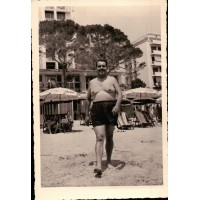 ALASSIO - FOTO DI SIGNORE IN SPIAGGIA - 1964 -                            23-121