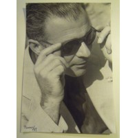 BELLA FOTO DEL 1939 - UOMO ELEGANTE CON OCCHIALI DA SOLE - FOTO 