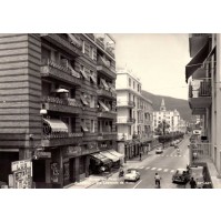 CARTOLINA DI ALASSIO - ANNI '50 - VIA LEONARDO DA VINCI / VG 1967