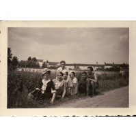 FOTO ANNI '30 - GRUPPO DI AMICI IN POSA - IN CAMPAGNA
