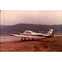 FOTO ANNI 90 ---- AEROPLANO IN  AEROPORTO DI VILLANOVA D'ALBENGA ---- C17-40