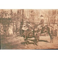 FOTO DEL 1911 - SIGNORE ELEGANTE A CAVALLO CON BAMBINO SU PONY