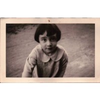 FOTO DEL 1933  - BAMBINA IN PRIMO PIANO - 