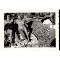 FOTOGRAFIA ANNI '50 - AMICHE IN COSTUME DA BAGNO -