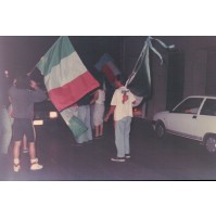 FOTOGRAFIA DEGLI ANNI '90 - FESTEGGIAMENTI VITTORIA NAZIONALE ITALIANA AZZURRI