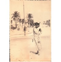 FOTOGRAFIA - SIGNORA COLONIZZATRICE DELLA LIBIA TRIPOLI ANNI 1930ca