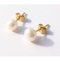 Orecchini in Oro 750 e Perle da 8 mm con Chiusura a Farfalla - Design Elegante