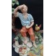 Statua Statuina - Capodimonte N MEDEA - Ragazzo che fa merenda PIC NIC -