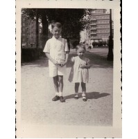 TORINO 1938 - FOTO DI BAMBINI LUNGO UNA VIA 