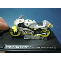 YAMAHA YZR250 OLIVER JACQUE 2000 -  Grandi Moto da Competizione DeAgostini 